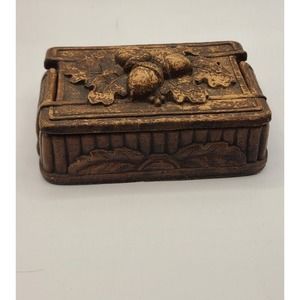 Vintage Syroco Wood Box Cigarettes Trinkets Jewelry Circa 1960s 3D Relief Top